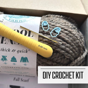 Crochet Kit | Chunky Wool Scarf - The Craft Shoppe Canada