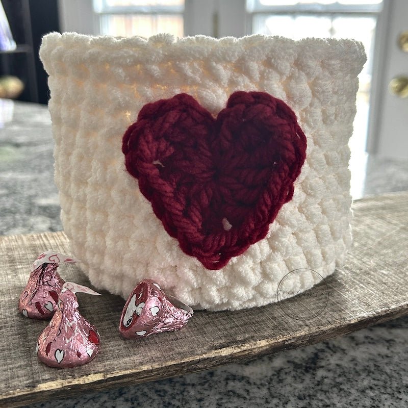 Heart Basket | Valentine's Day Home Decor - The Craft Shoppe Canada